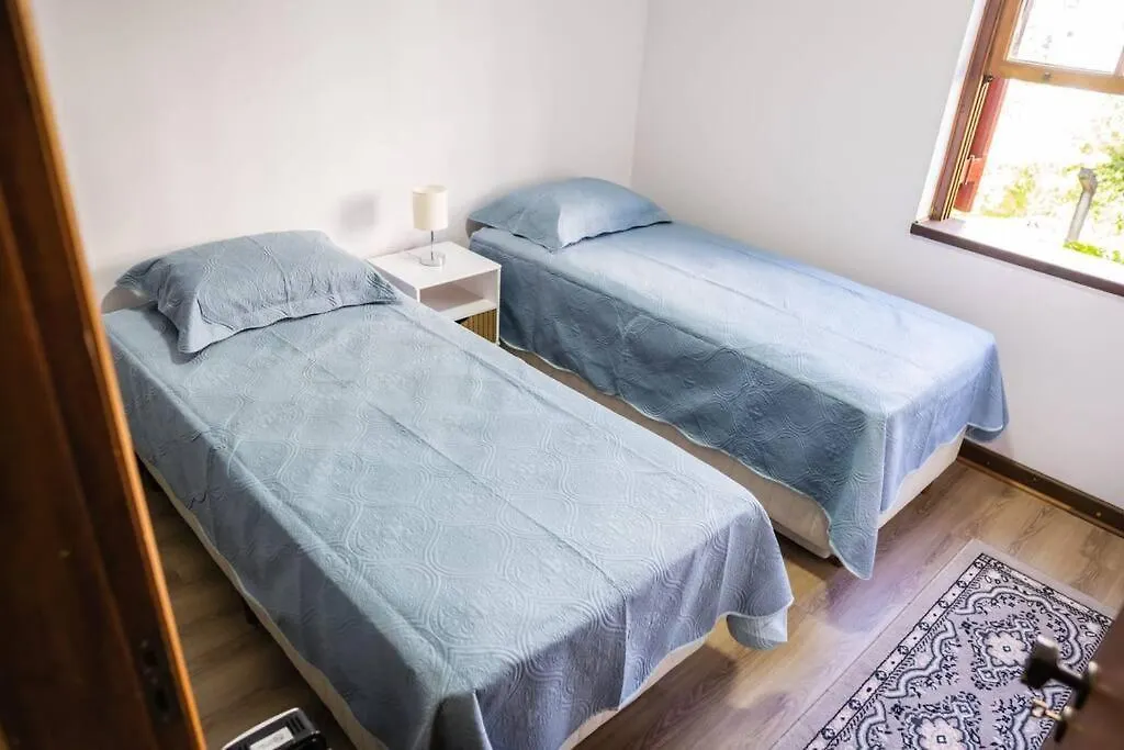L 11 - Conforto E Otima Localizacao Campos do Jordão Apartamento